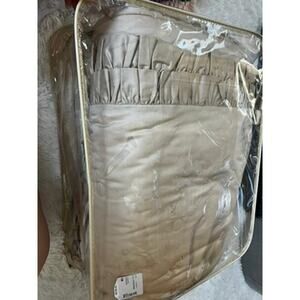 Daniel Cremieux Beige/Gold "Chocolate" ruffled coverlet Full/Queen Size